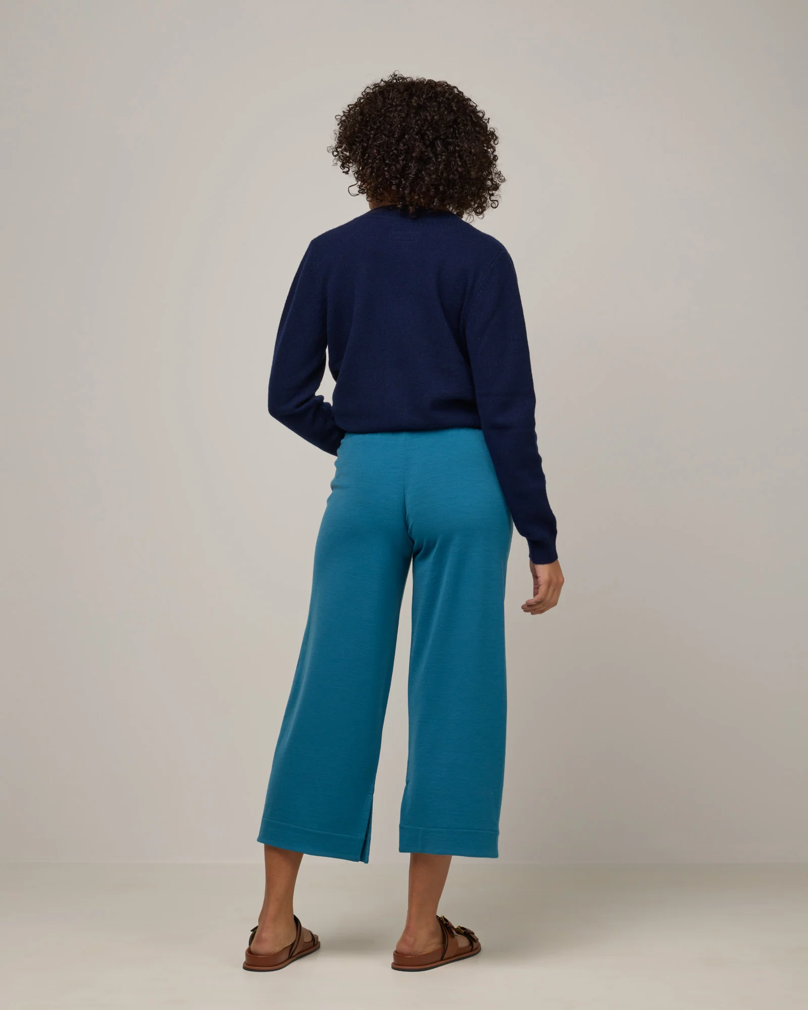 Aspen Wide Leg Crop Sweatpant - Image 4