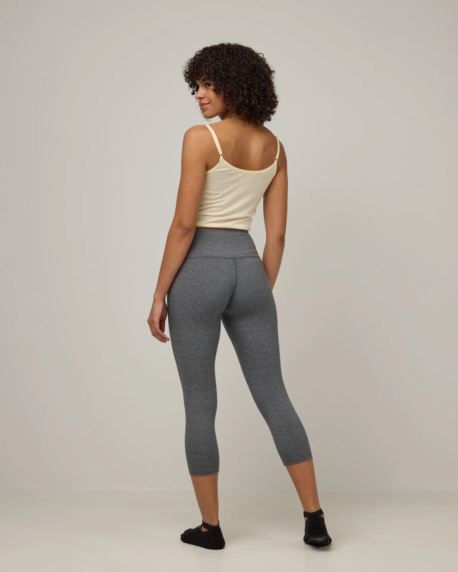 Summit Crop Legging - Image 4