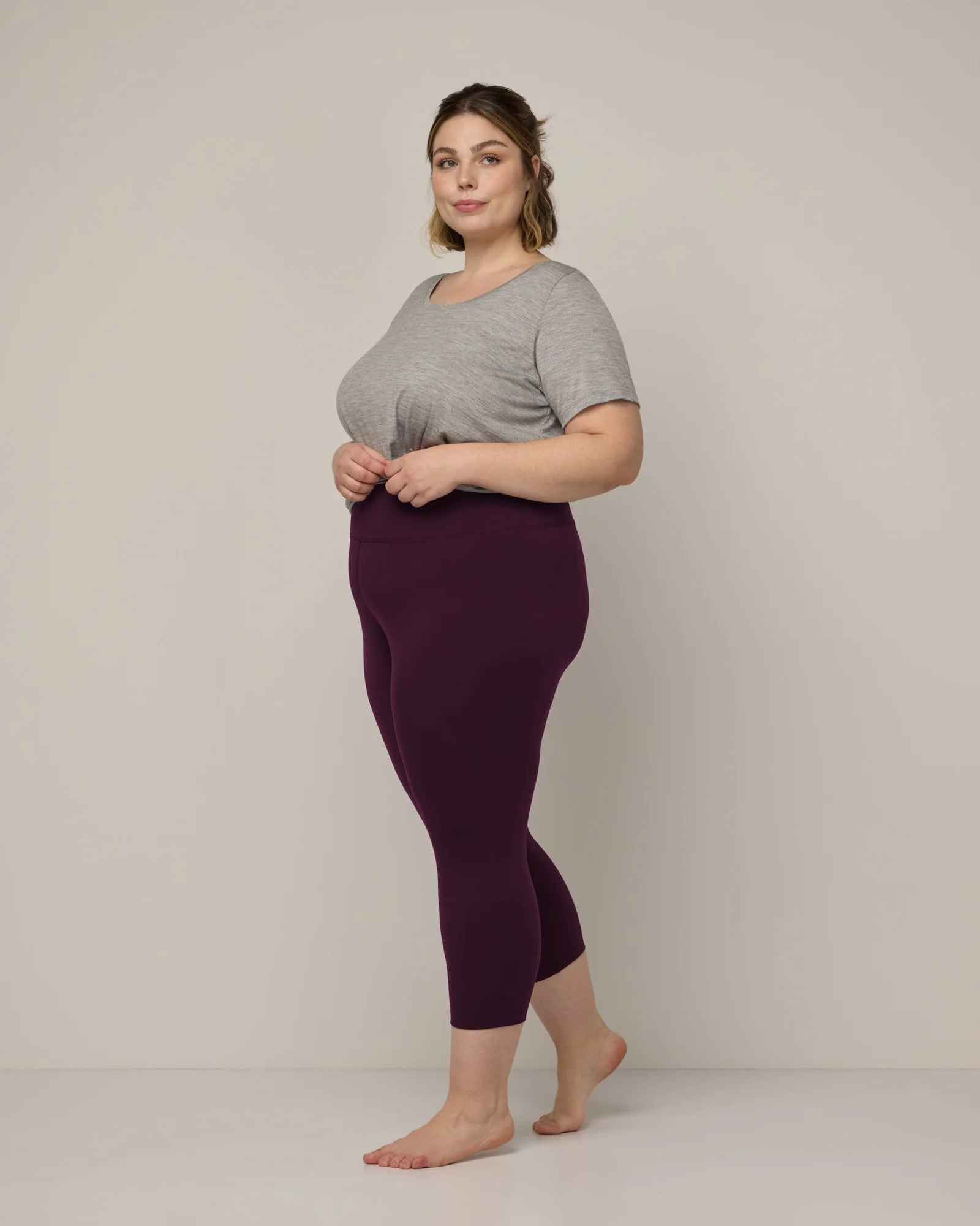 Summit Crop Legging - Image 3