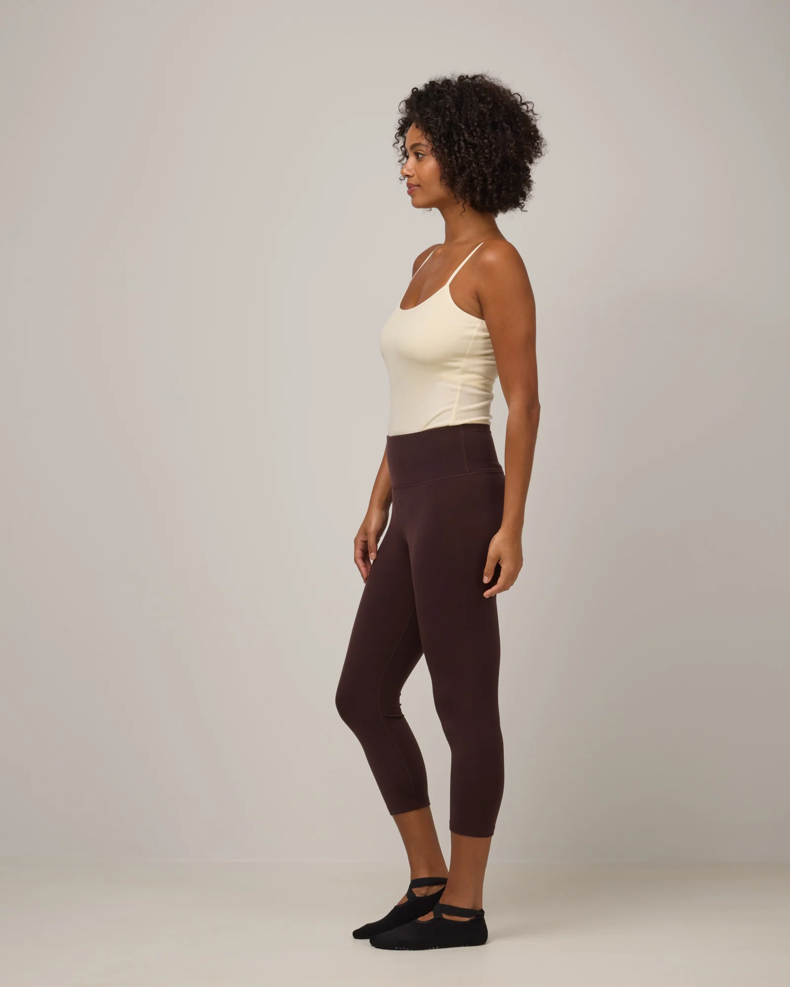Summit Crop Legging - Image 3